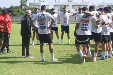  تدريب خفيف وأجواء حماسية.. منتخب مصر يختتم استعداداته لودية البحرين